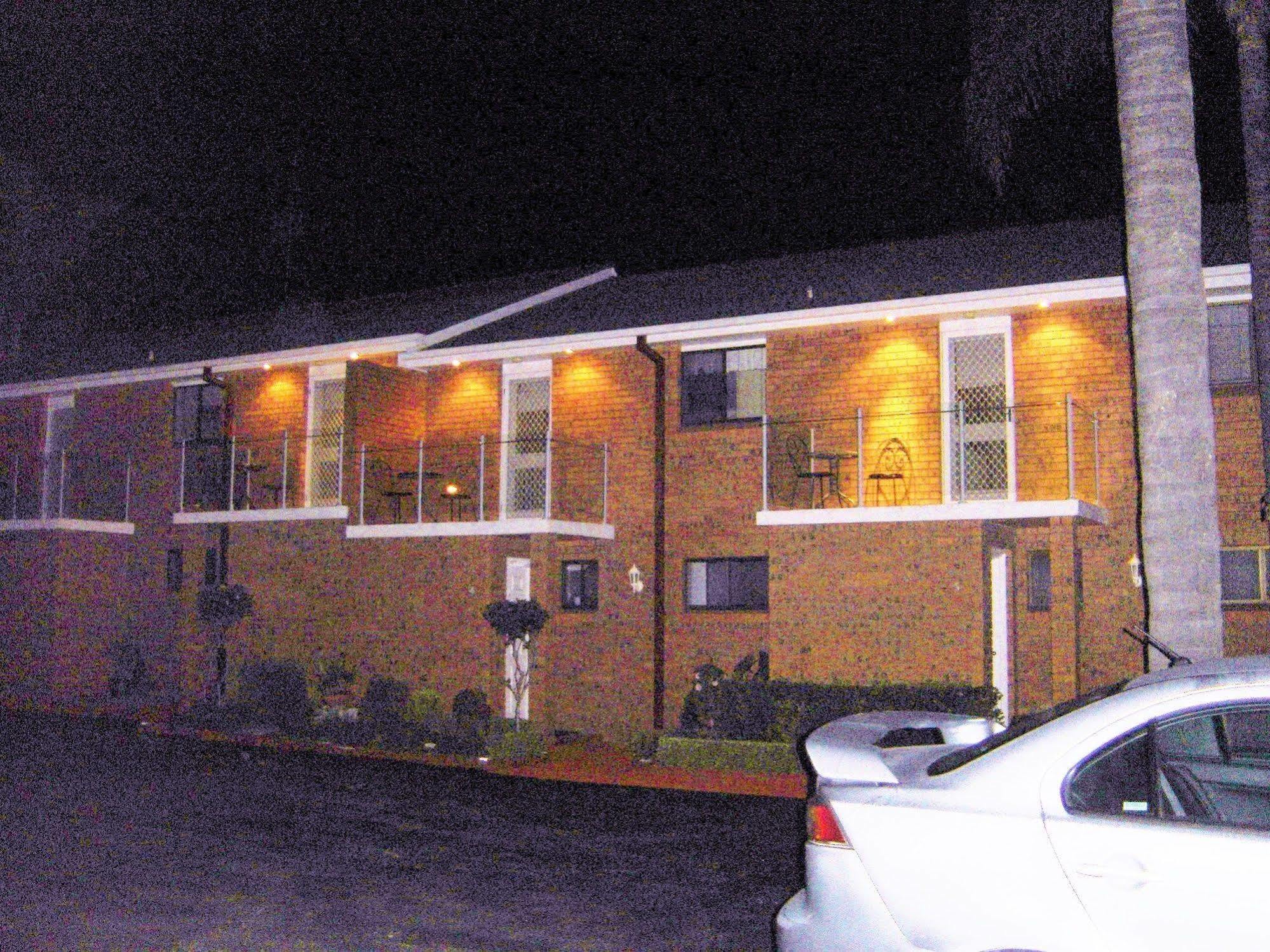 Avaleen Lodge Motor Inn Nowra Kültér fotó